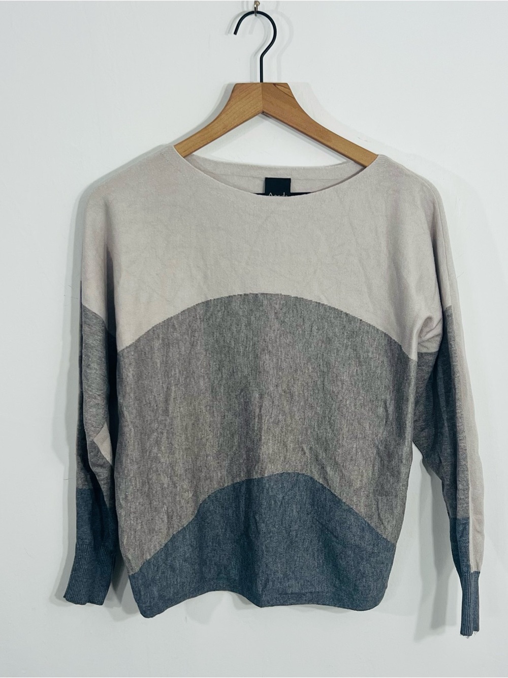 Aaeda Shades Of Gray Colorblock Dolman Sleeve Casual Minimalist Chic Sweater